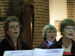 SX11013 Machteld singing in choir.jpg
